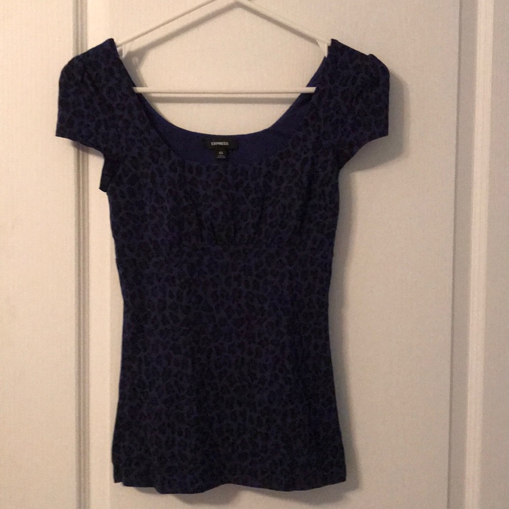 Express size XS purple leopard top